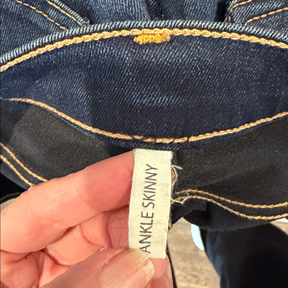 Gorgeous “rag & bone” skinny ankle jeans - Picture 5 of 8